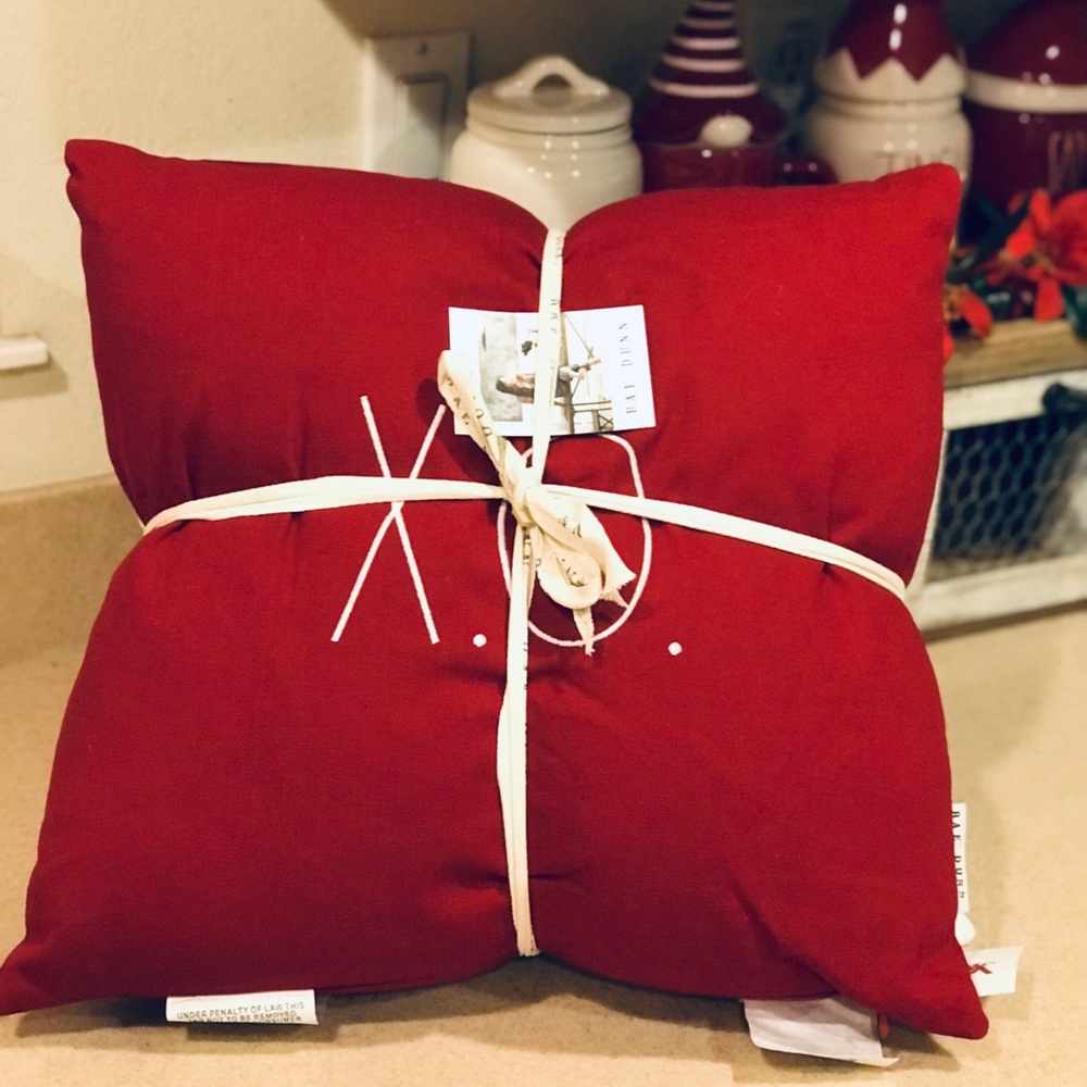 Rae Dunn Valentines Red & White XO pillow 18x18 in and KISSES sign